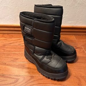 Men’s snow boots